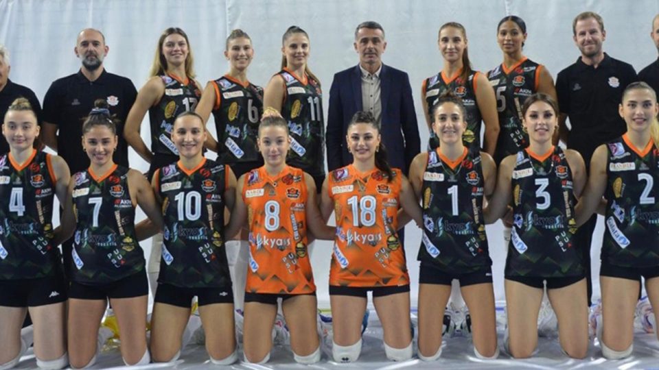 Sakarya Voleybol’da hedef Sultanlar Ligi’ne yükselmek