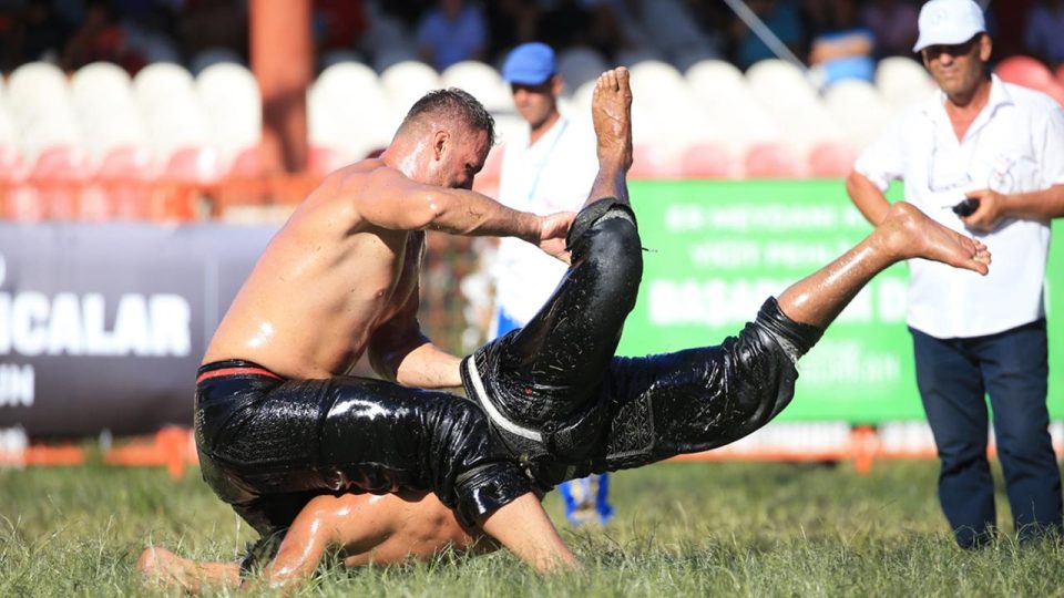 Başpehlivanlar er meydanında güreşçi sayısının düşürülmesinden yana