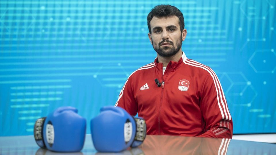 Milli sporcu Necat Ekinci profesyonel boksa geçmeyi hedefliyor