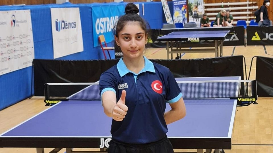 Masa tenisinde tarih yazan Ebru Acer Cumhurbaşkanı’yla maç yapacak