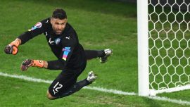 Fatih Karagümrük Salvatore Sirigu’yu kadrosuna kattı