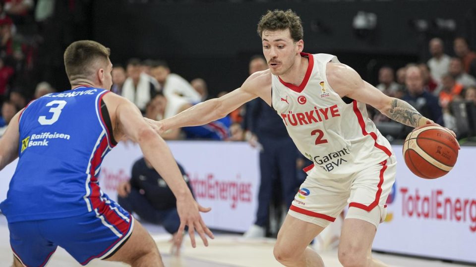 12 Dev Adam Sırbistan’ı mağlup etti